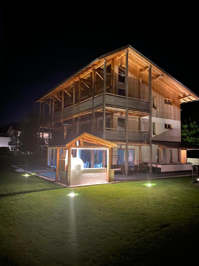 Garni - Hotel Am Burghuegel San Candido Exterior photo