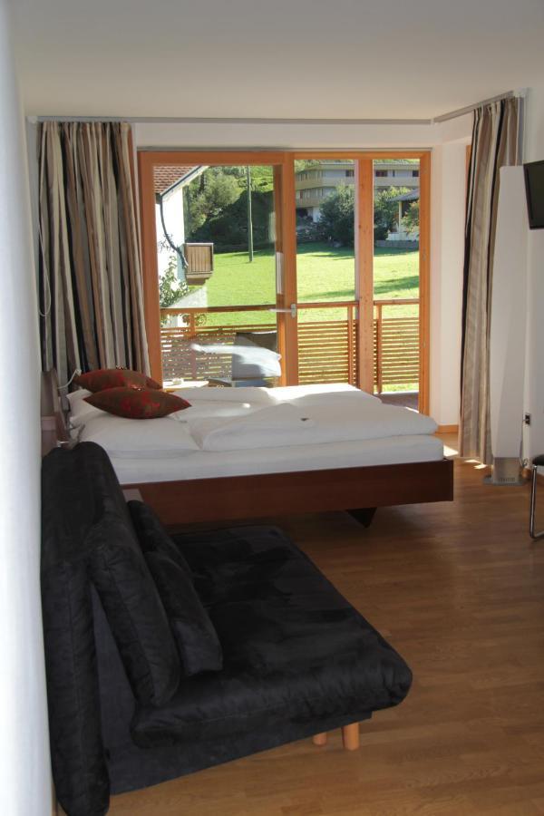 Garni - Hotel Am Burghuegel San Candido Exterior photo